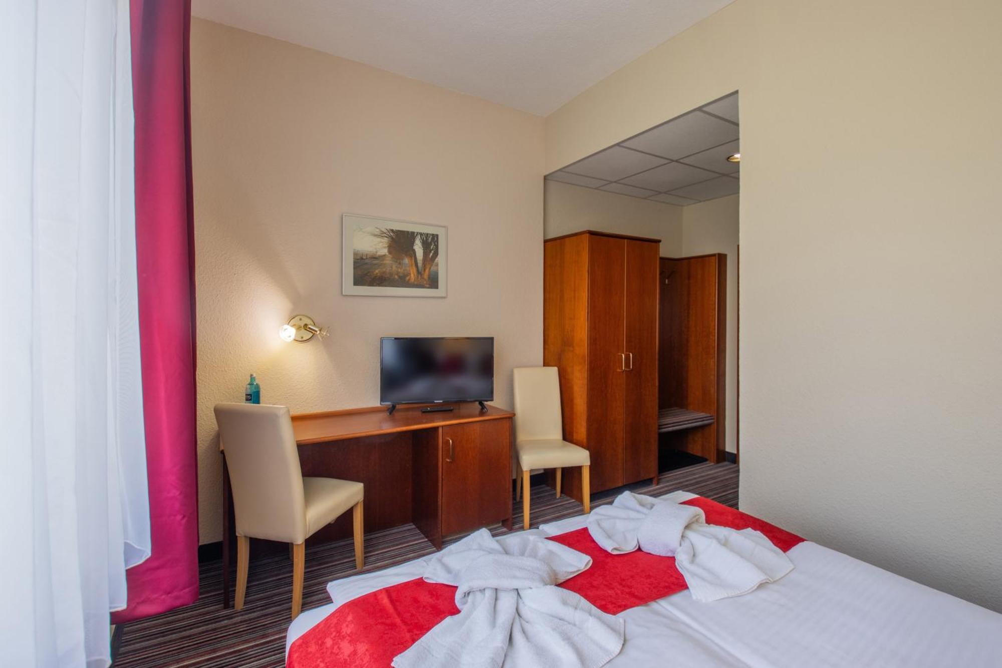 Seehotel Brandenburg An Der Havel Brielow Eksteriør billede